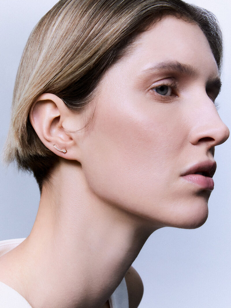 Individual right climber shooting star earring made of 18K rose gold with diamonds image number 1