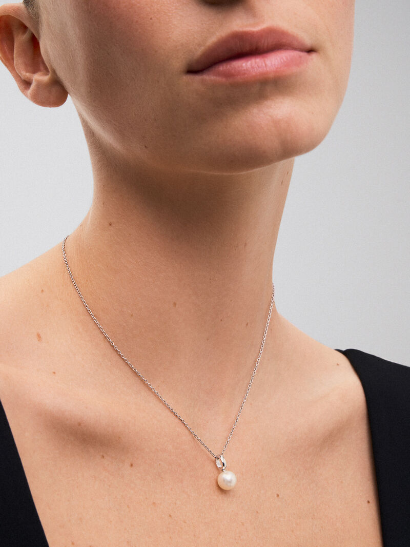 925 Silver chain pendant with 8.5mm Australian pearl. image number 1