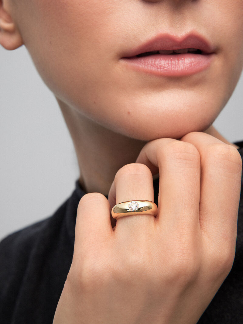 18K yellow gold ring with 0.4 ct brilliant cut diamond image number 3