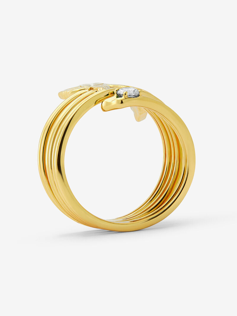 18K Yellow Gold Ring with a 0.10 ct Brilliant-Cut Diamond and Maple Leaf Shape image number 4