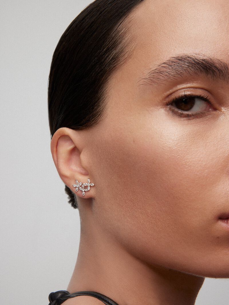 18K white gold star climbing earrings with 24 marquise cut diamonds with a total of 1.31 cts and 6 brilliant cut diamonds with a total of 0.14 cts image number 3