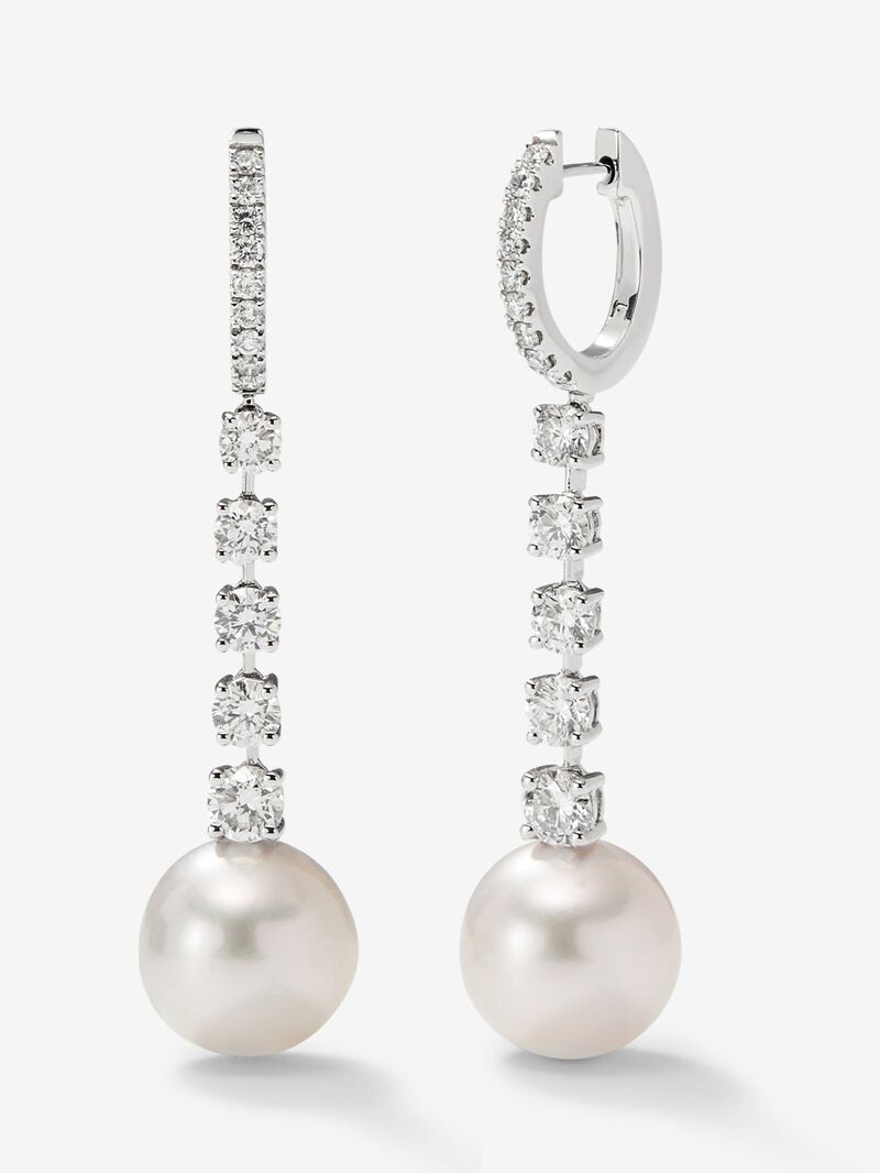 18K white gold earrings with 0.4 ct brilliant-cut diamonds and 10.5 mm Australian pearls image number 0