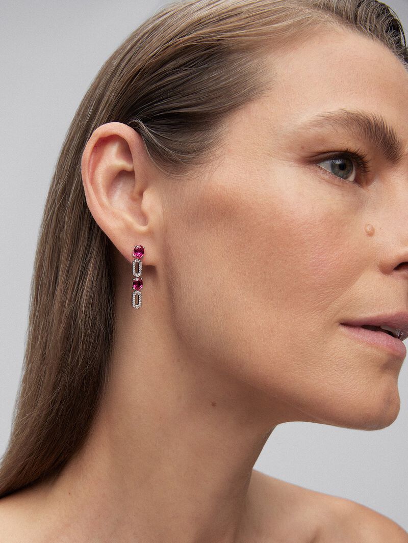 Long 18kt white gold earrings with diamonds and oval rubies. image number 1