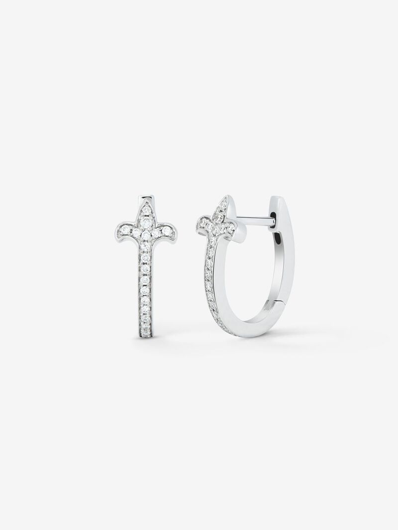 18K White Gold Hoop Earrings with Diamond image number 0