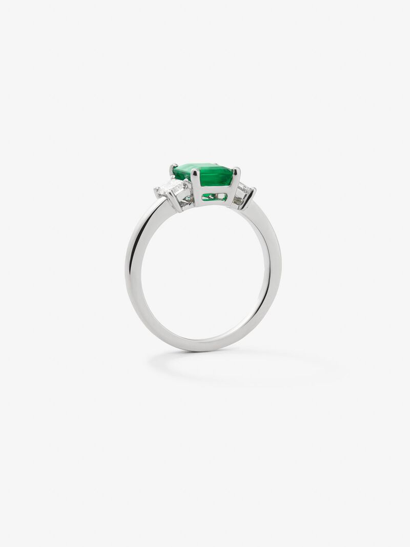 18K white gold triple ring with octagonal cut emerald of 0.5 cts and 2 emerald cut diamonds with a total of 0.31 cts image number 4