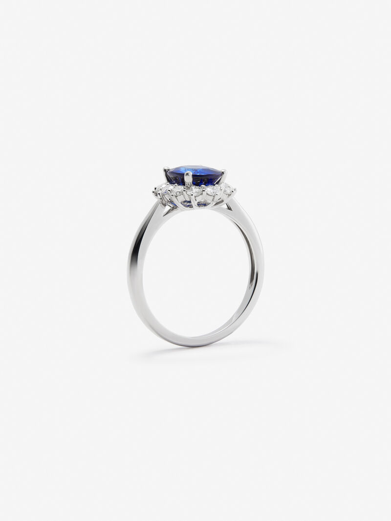 18K White Gold Ring with Cornflower Blue Zafir image number 3