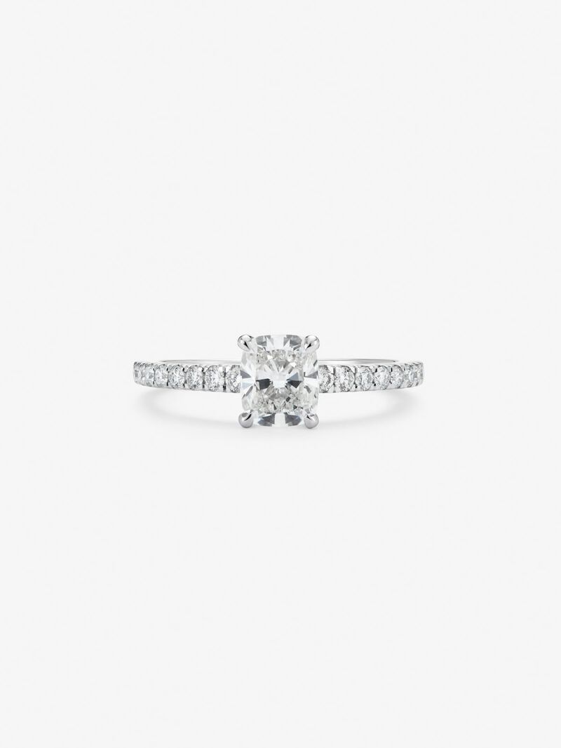 18K white gold solitaire ring with 1 ct cushion-cut diamond and 16 brilliant-cut diamonds with a total of 0.25 cts image number 2