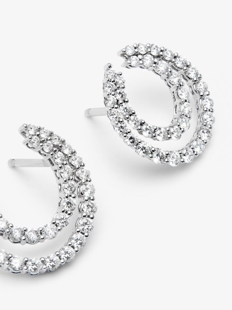 18K white gold hoop earrings with brilliant-cut diamonds with a total of 1.18 cts image number 3