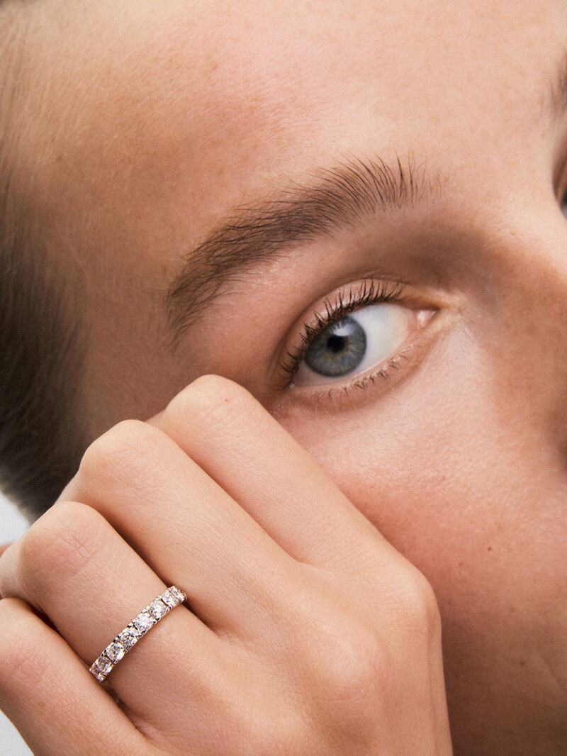 Half ring in 18K white gold with 9 brilliant-cut diamonds with a total of 0.81 cts image number 3