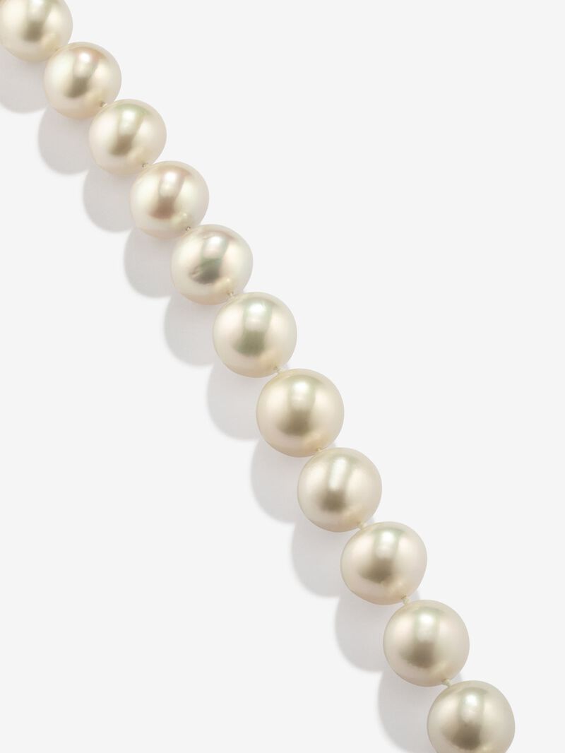 Australian pearl necklace with hidden 18kt white gold clasp. image number 2
