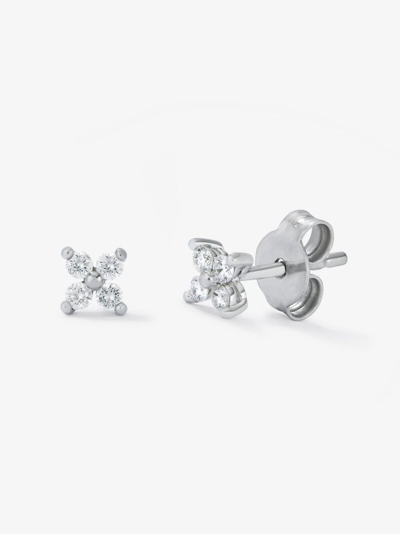 18K White Gold Flower Earrings with Diamonds image number 0