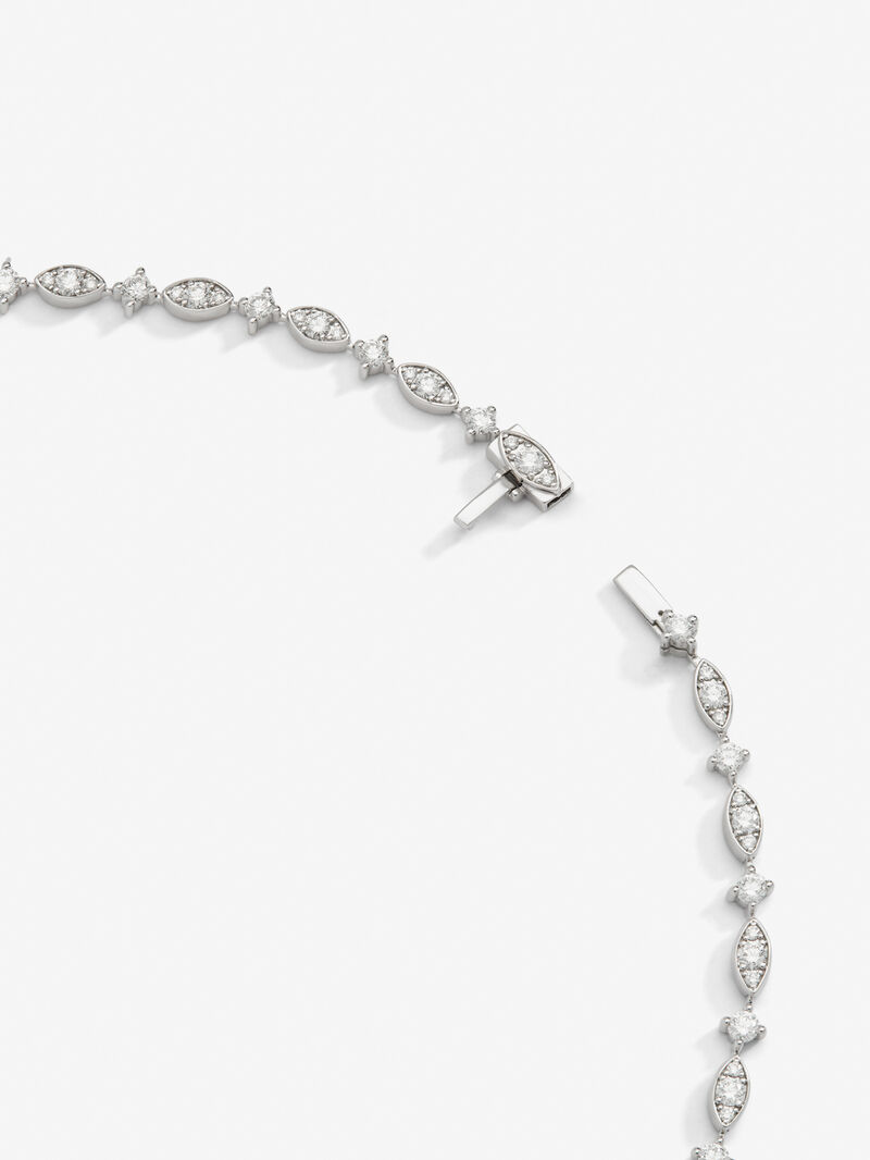 18K white gold necklace with intense blue sapps in 6.43 cts and white diamonds in 6.51 cts bright diamonds image number 4
