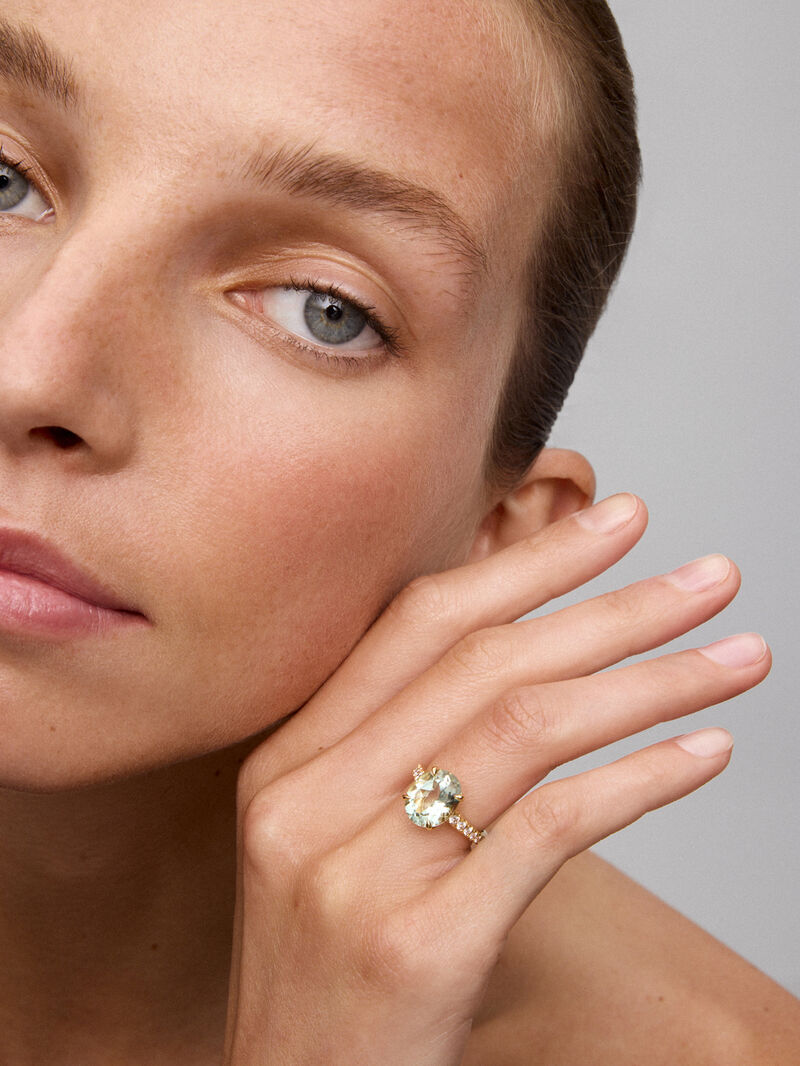 18K yellow gold ring with green and diamond amethyst image number 3
