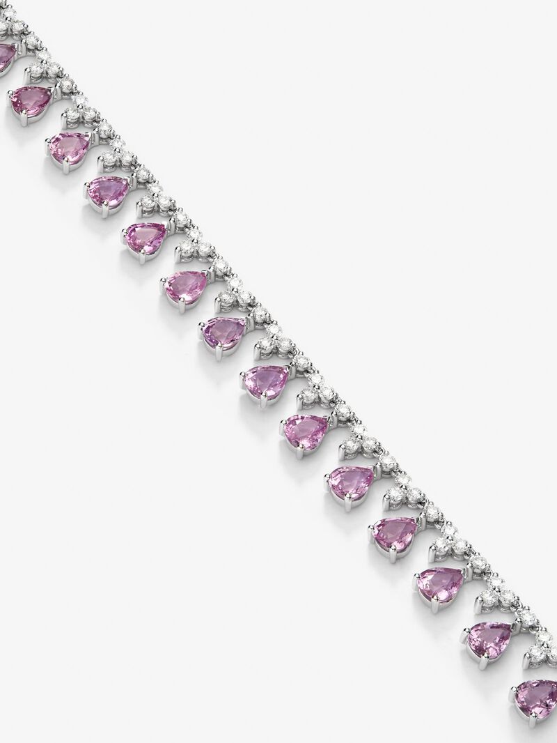18K white gold rivière necklace with 71 pear-cut and brilliant-cut pink sapphires of 26.89 cts and 103 brilliant-cut diamonds with a total of 3.85 cts image number 2