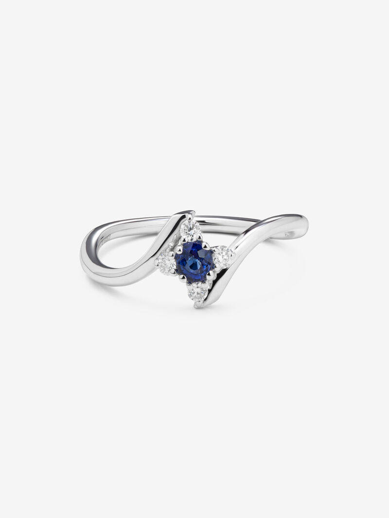 18K white gold ring with brilliant-cut blue sapphire of 0.15 and 4 brilliant-cut diamonds with a total of 0.08 cts image number 2