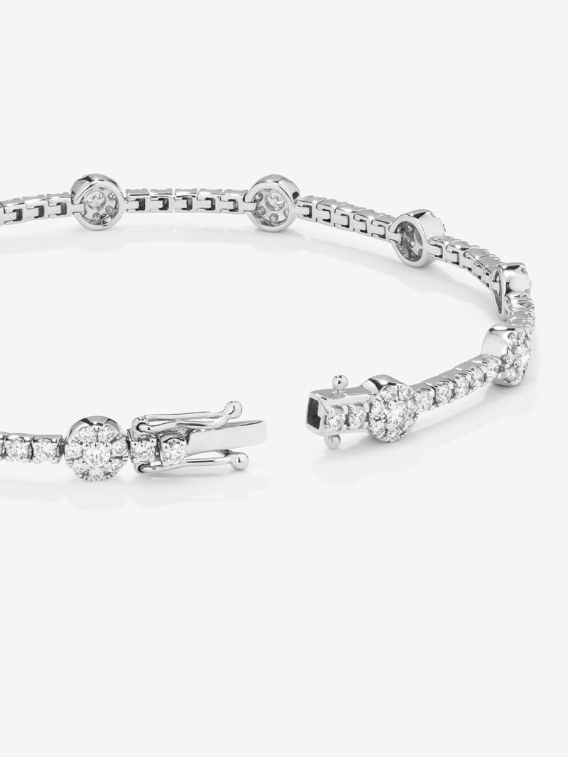 18K white gold rivière bracelet with 155 brilliant-cut diamonds with a total of 2.09 cts image number 4