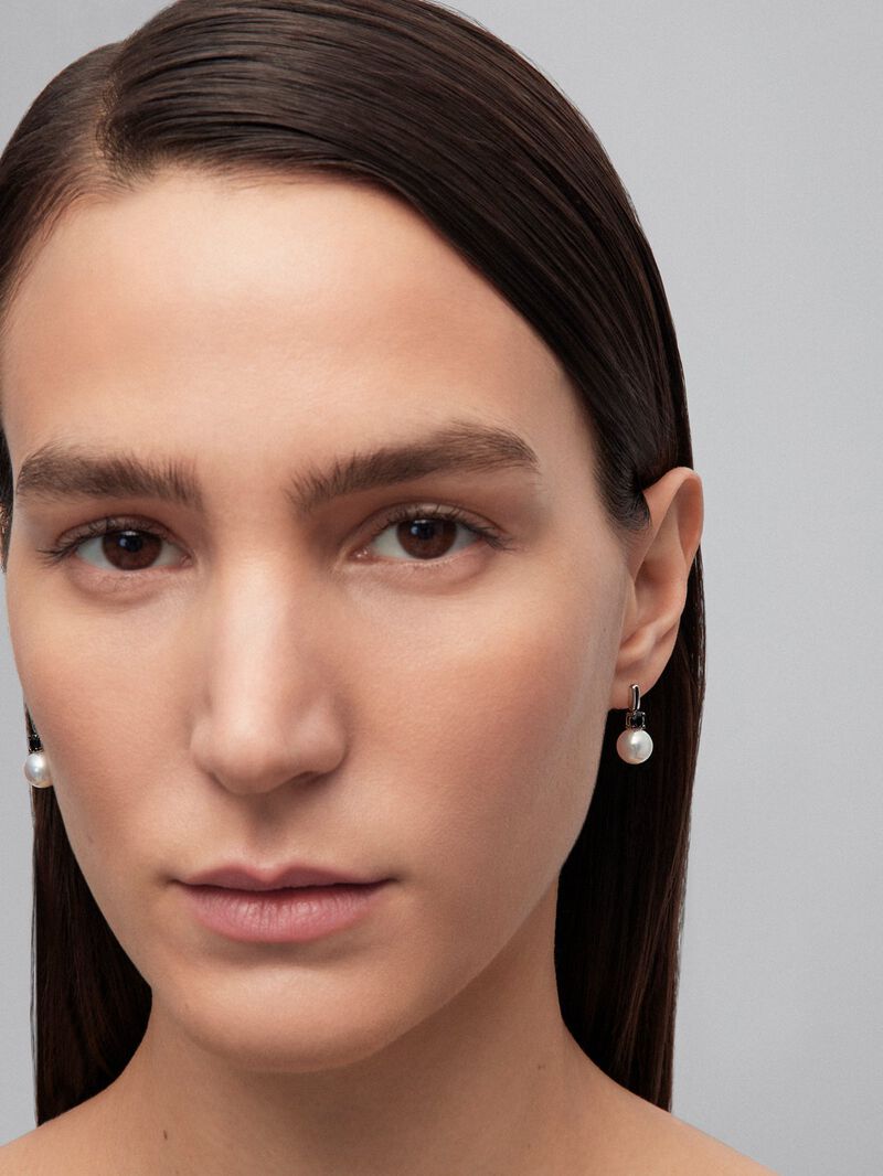 925 silver earrings with 2 brilliant-cut black spinels and 8.5mm Akoya pearls image number 3