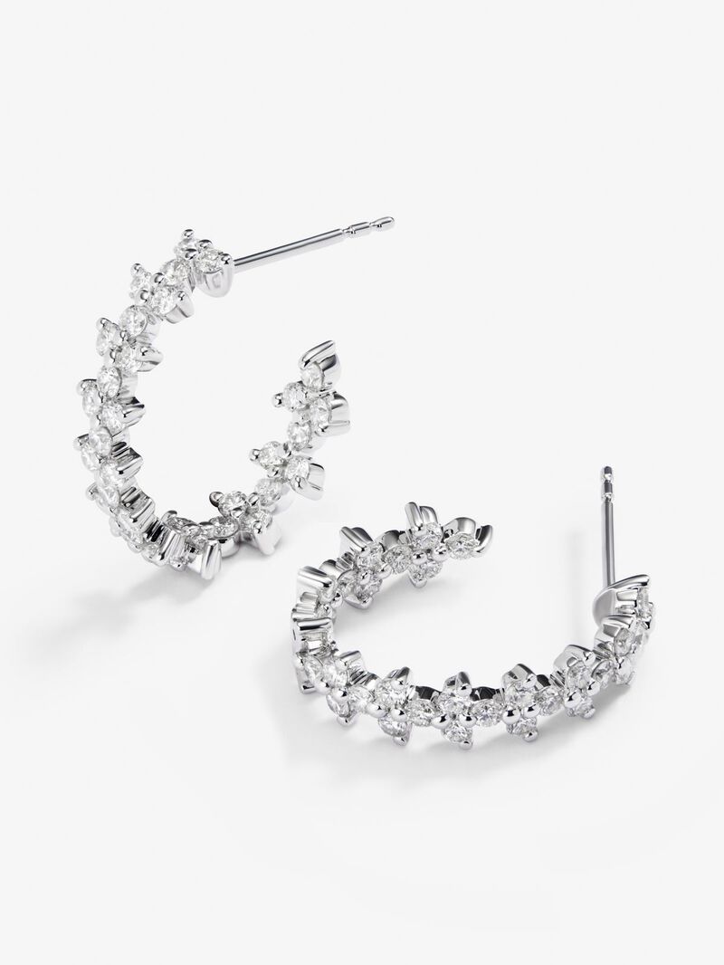 18K white gold hoop earrings with 66 brilliant-cut diamonds with a total of 1.01 cts image number 2