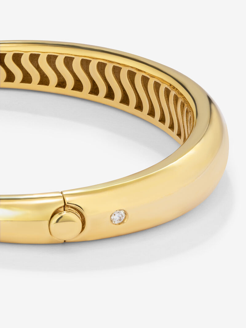 18K Yellow Gold Plain Rigid Bracelet with Diamond image number 2