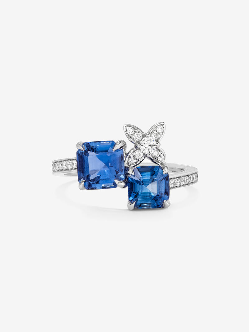 18K white gold ring with 2 octagonal-cut blue sapphires with a total of 1.09 cts and 17 brilliant-cut diamonds with a total of 0.16 cts image number 2