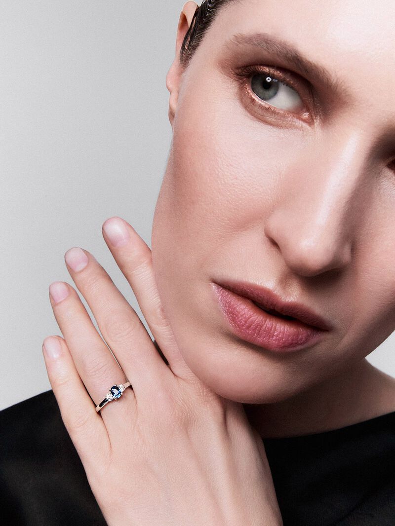 18K White Golden Tieillo Ring with Sapphire and Diamond image number 1