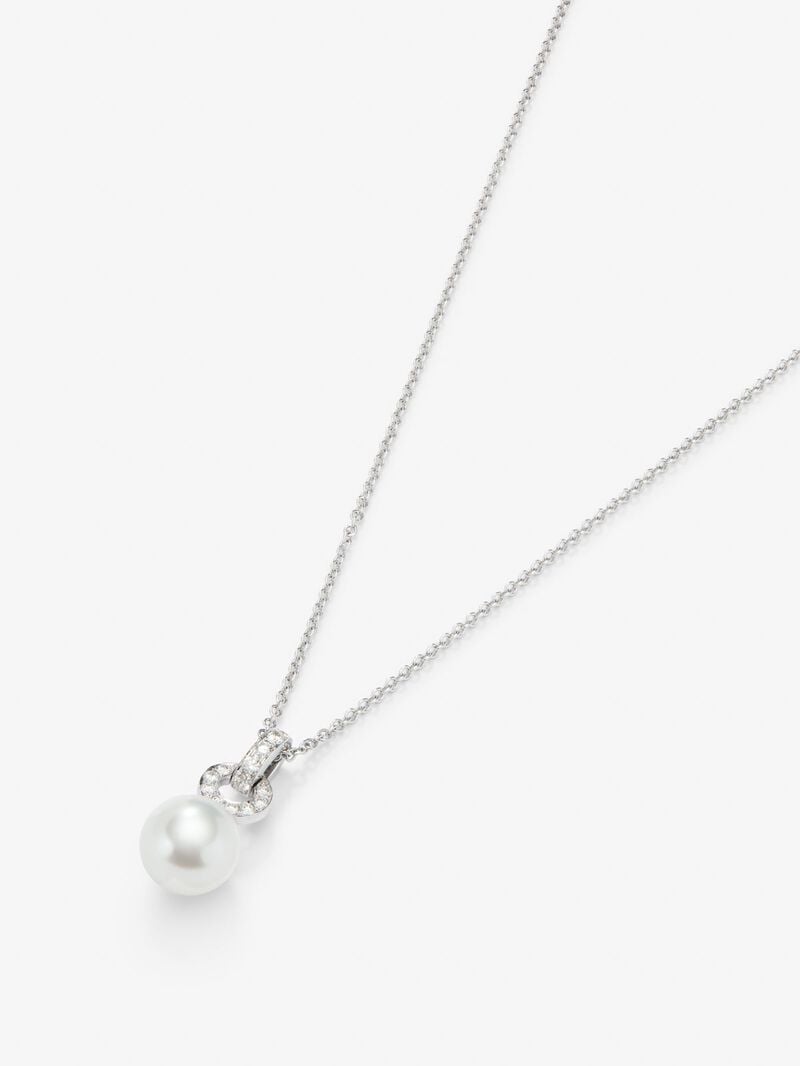 18k white gold chain pendant with a diamond hoop and 9.5mm Australian pearl image number 2