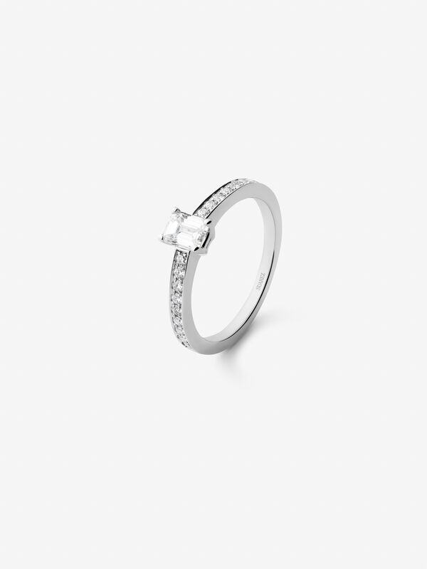 Anillo solitario de compromiso de oro blanco de 18kt con diamante esmeralda D-VVS1 de 0,50cts y diamantes, SL22001-00D050/DVVS1_V