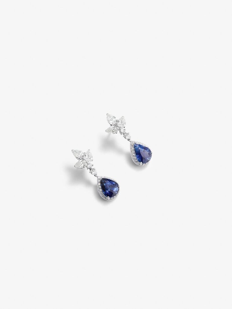 18K white gold earrings with 2 pear-cut royal blue sapphires with a total of 3.35 cts and 52 pear-cut and brilliant-cut diamonds with a total of 1.71 cts image number 2