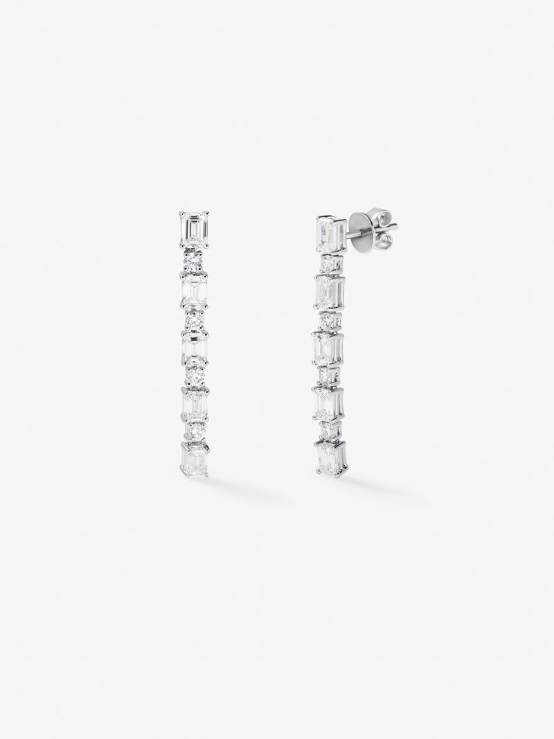 18K white gold earrings with white diamonds in emerald size 3.21 cts and diamonds in bright 0.5 cts image number 0