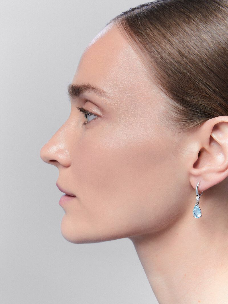 Long silver earrings with shadacios sky image number 3