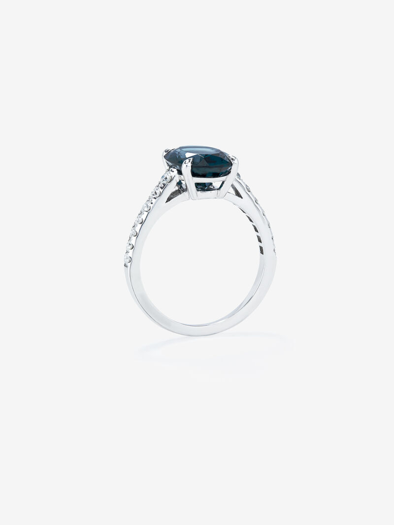 18K White Gold Solitary Ring with Topacio and Diamond image number 4
