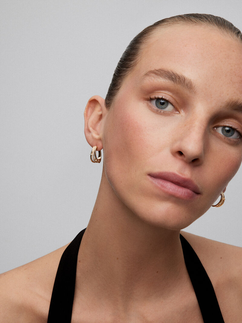 18K yellow gold hoop earrings with 40 brilliant-cut diamonds with a total of 0.37 cts image number 1