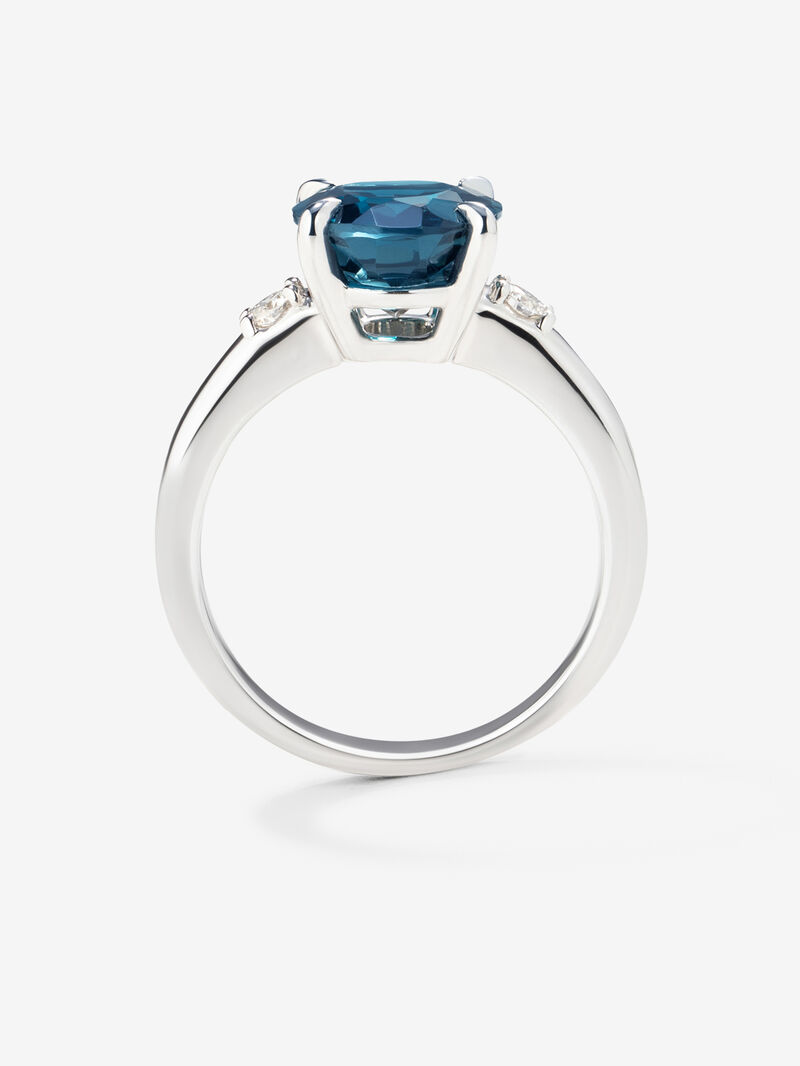 928 Silver triplet ring with topaz and diamonds image number 4