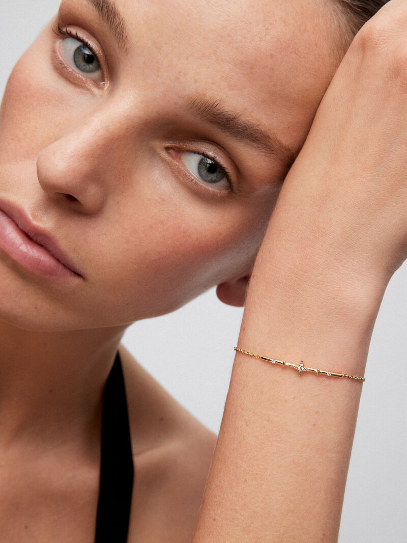 18K yellow gold bracelet with 7 brilliant-cut diamonds with a total of 0.08 cts image number 3