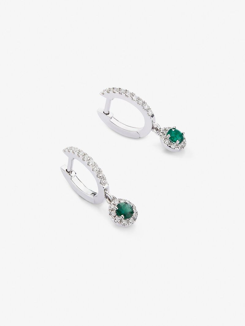 18K white gold hoop earrings with 38 brilliant-cut diamonds with a total of 0.3 cts and 2 brilliant-cut green emeralds with a total of 0.23 cts image number 2