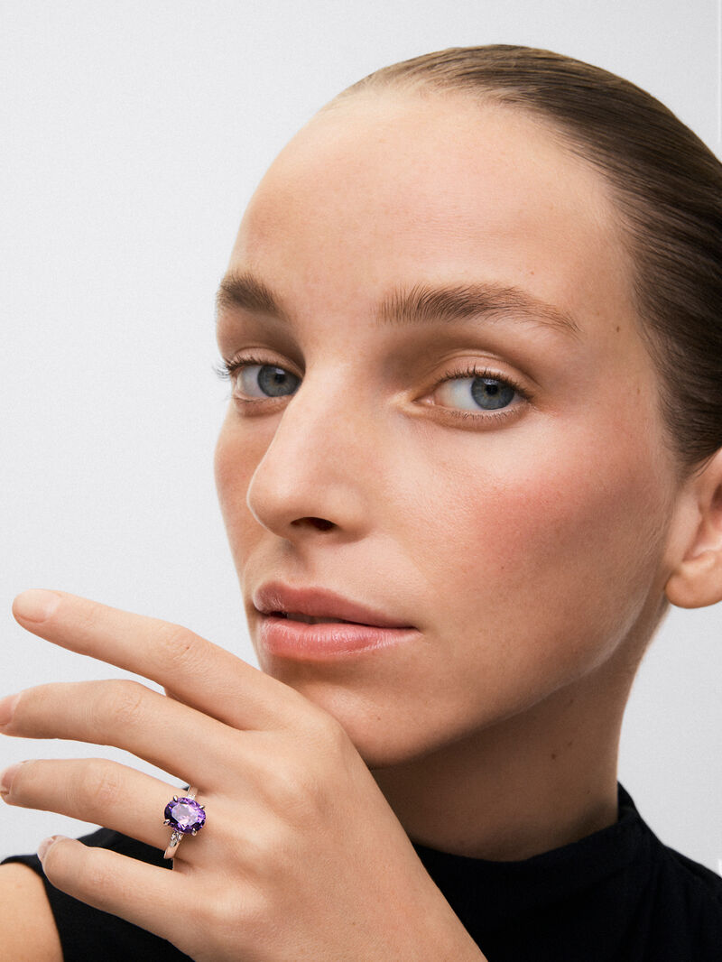 928 Silver triple ring with amethyst and diamonds image number 1