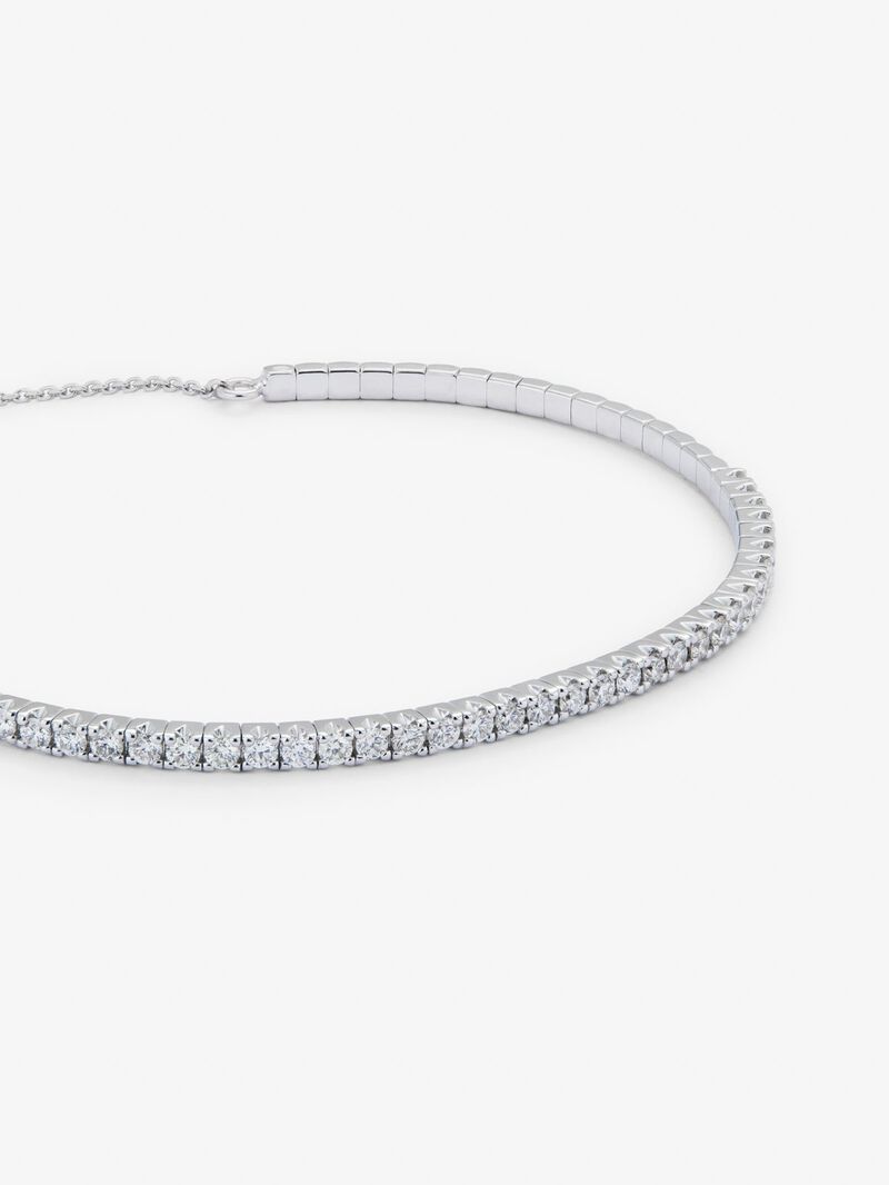 Rigid 18K white gold bracelet with 1.04 ct brilliant-cut white diamonds image number 2