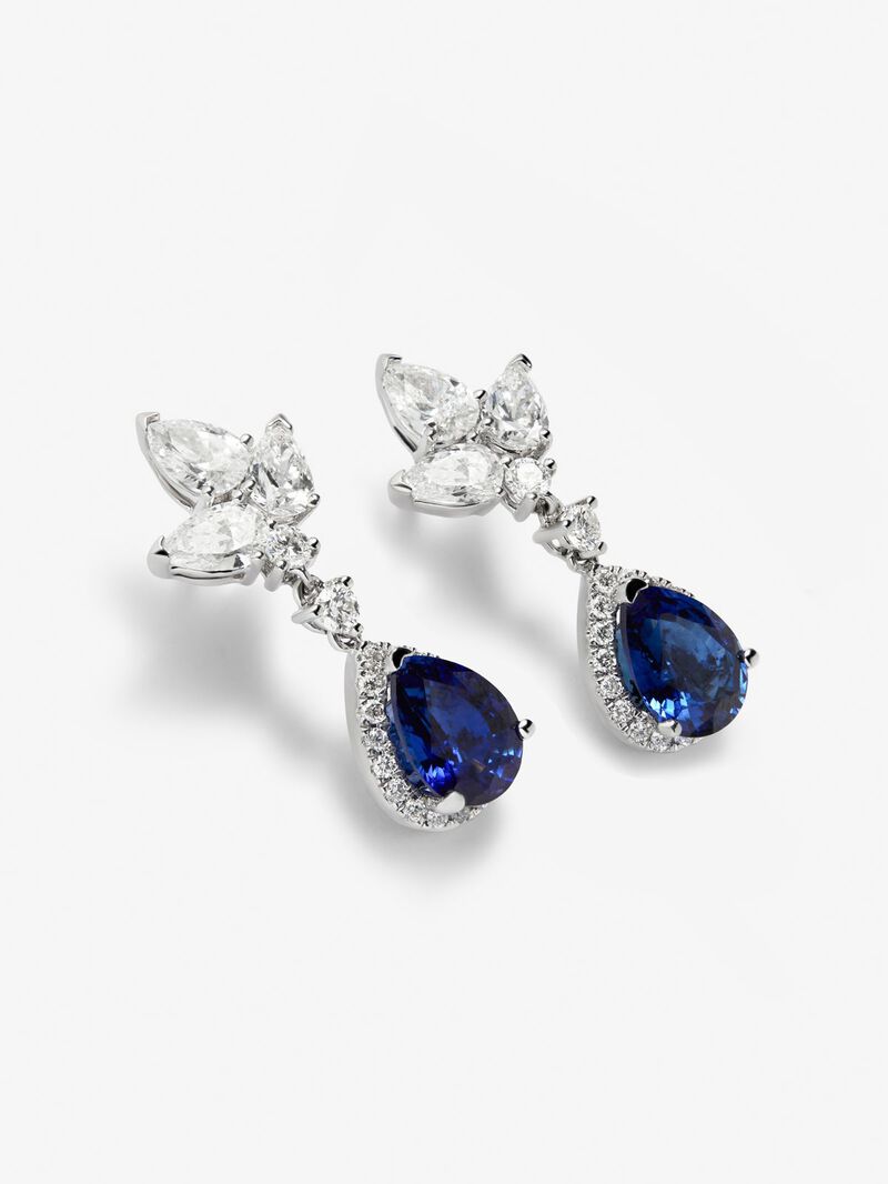18K white gold earrings with 2 pear-cut pink sapphires with a total of 5.25 cts, 6 cut diamonds with a total of 1.2 cts and 4 brilliant-cut diamonds with a total of 0.14 cts image number 3