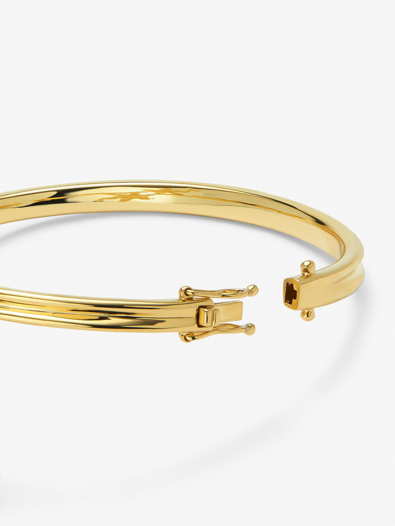 18K Yellow Gold Bracelet with 2 Brilliant-Cut Diamonds Totaling 0.20 cts and Maple Leaf Shape image number 4