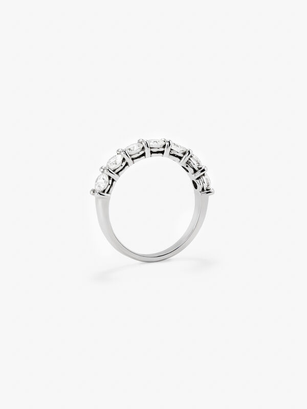 Media alianza de compromiso de oro blanco de 18kt con diamantes de 0,71cts, AL18004-OBD007_V