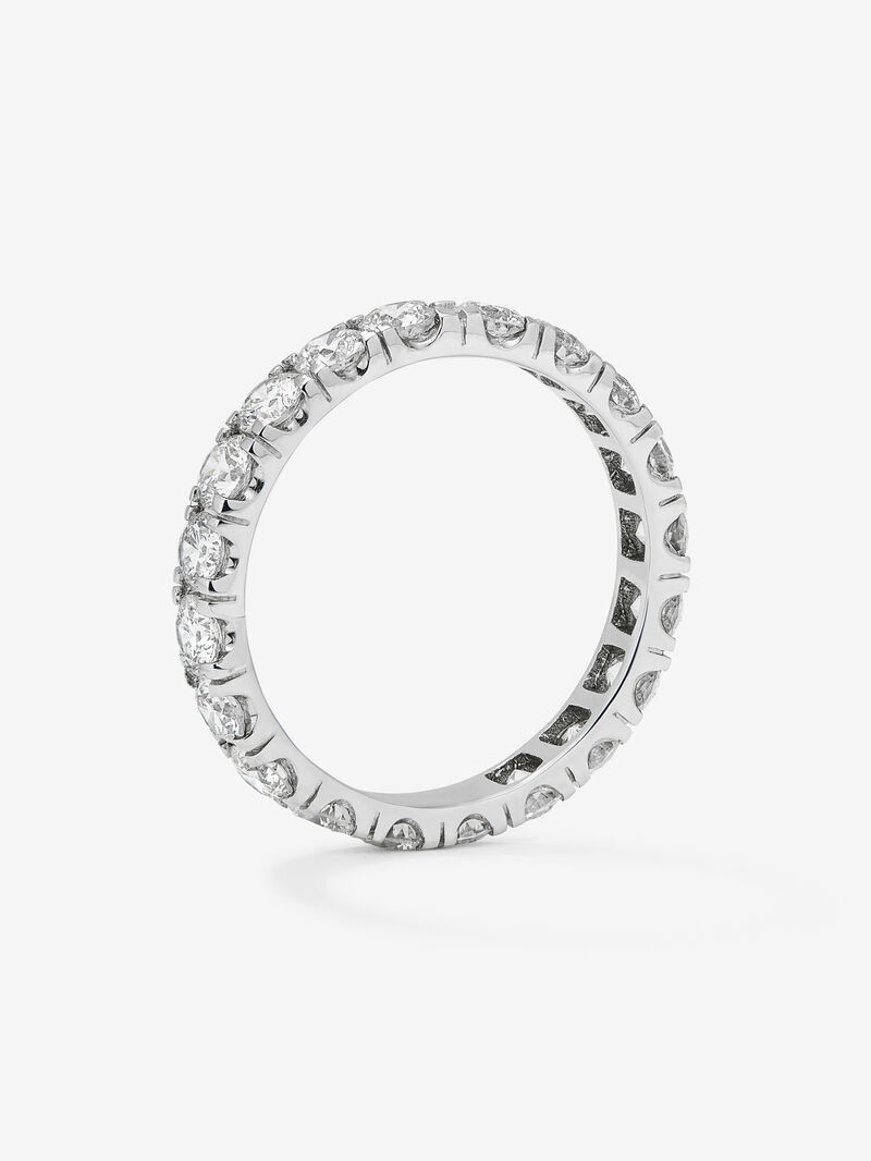 Full eternity engagement ring in 18K white gold with claw set diamonds image number 4