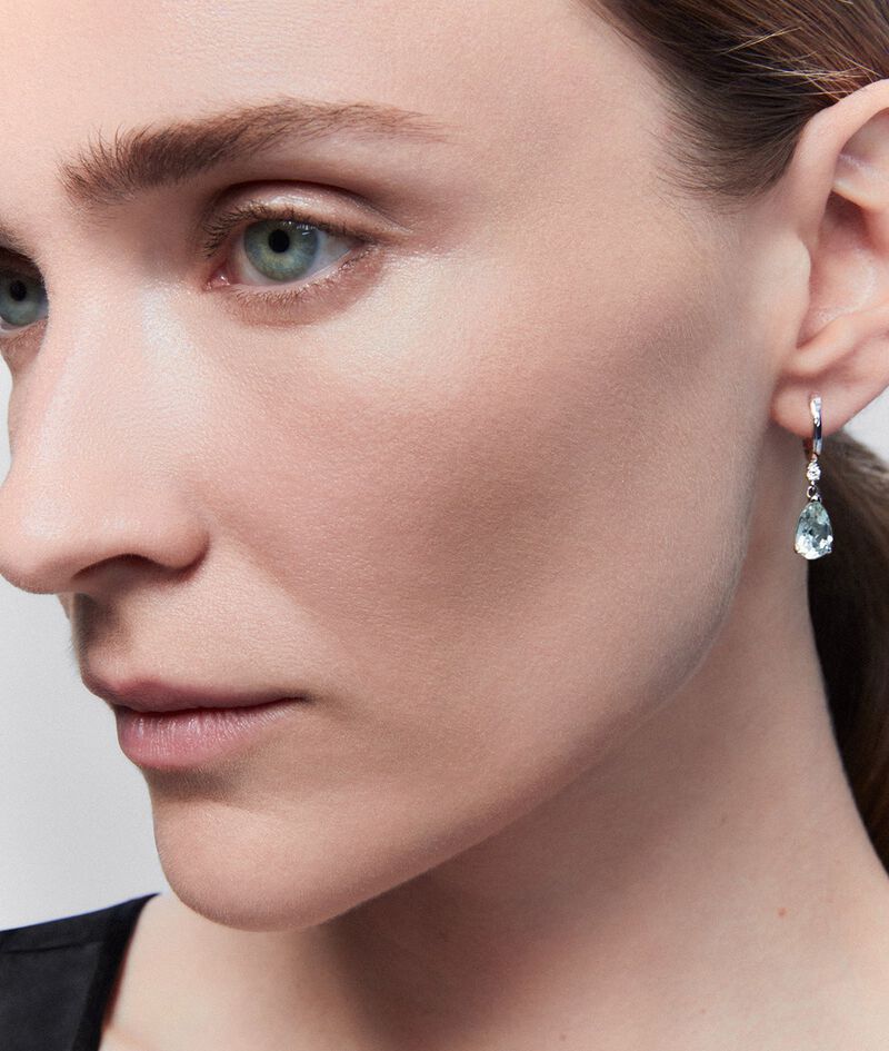 925 Silver hoop earrings with green amethyst and hanging diamond image number 3