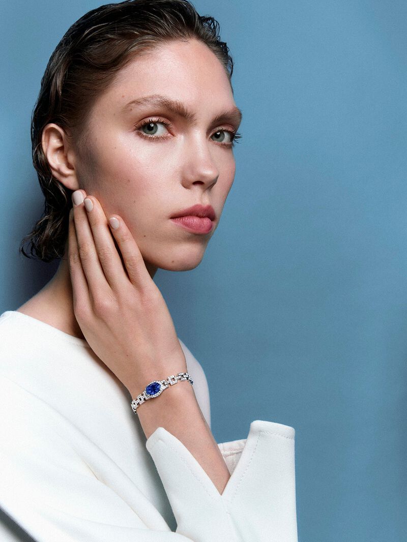 18K White Gold Bracelet with Royal Blue Sapor image number 1