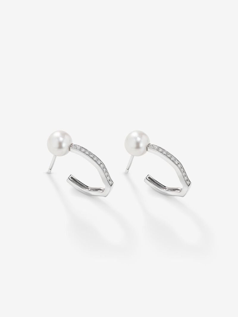 18K white gold earrings with 2 akoya pearls and 24 brilliant-cut diamonds with a total of 0.11 cts image number 2