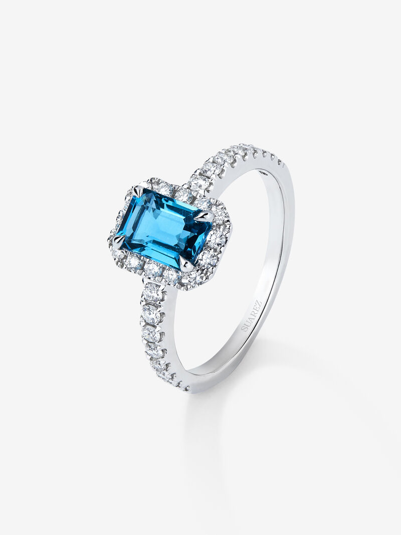 18K white gold ring with London blue topaz in octagonal cut of 1.22 cts and 30 brilliant-cut diamonds with a total of 0.41 cts image number 0