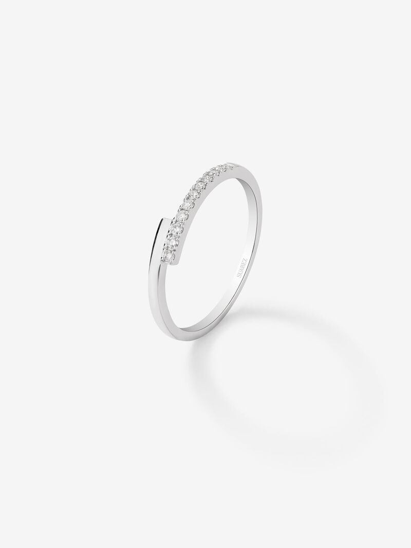 18K White Gold Diamond Ring image number 0