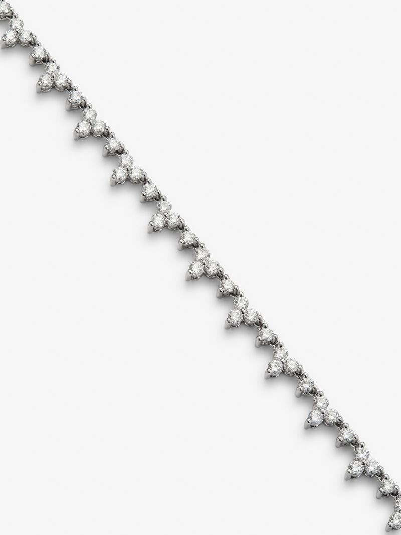 18K white gold rivière necklace with 97 brilliant-cut diamonds with a total of 5.33 cts image number 2