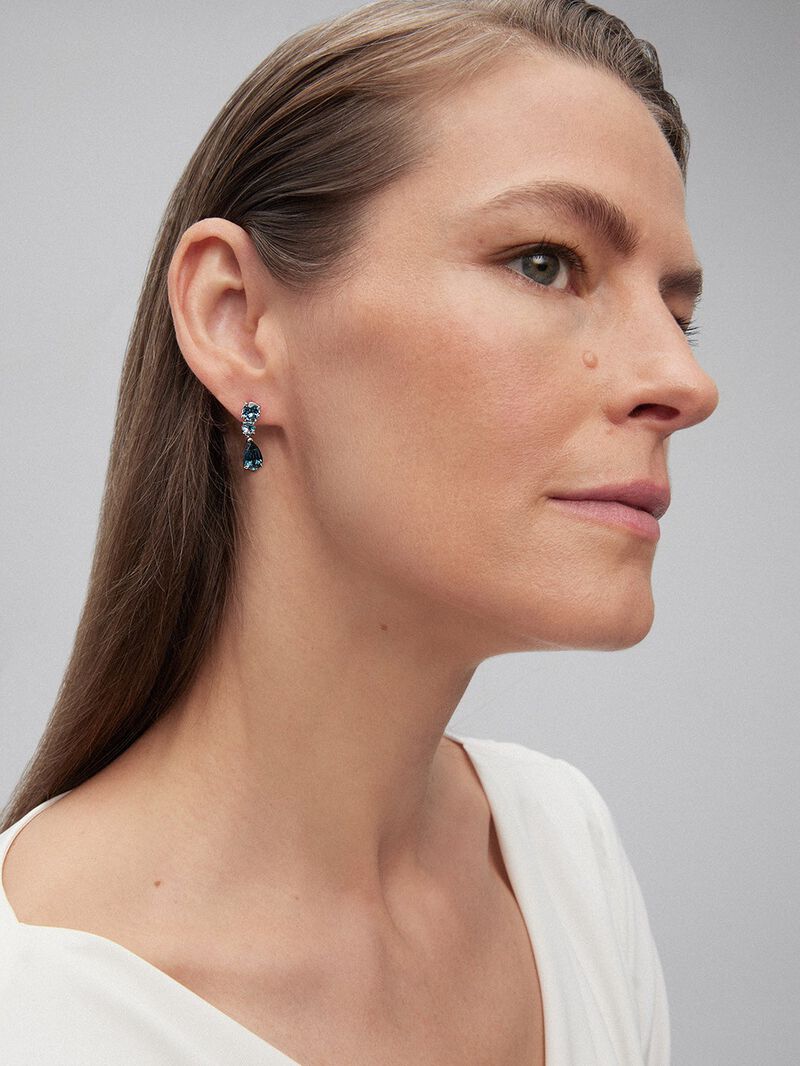 925 silver earrings with pear-cut London blue topazes of 2.56 cts and brilliant cut of 1.4 cts, and Swiss blue topazes in brilliant cut of 0.57 cts image number 1