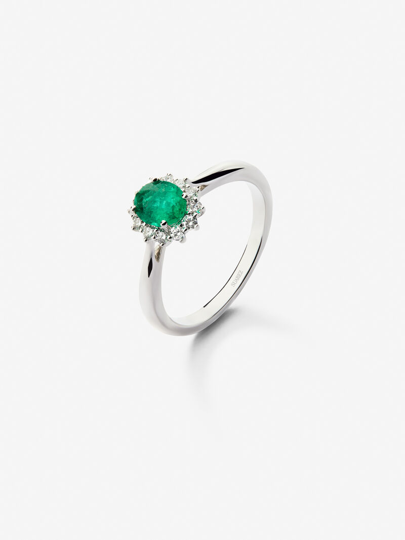 18K white gold ring with green emerald in oval size of 0.3 cts and white diamonds in 0.24 cts bright size image number 0