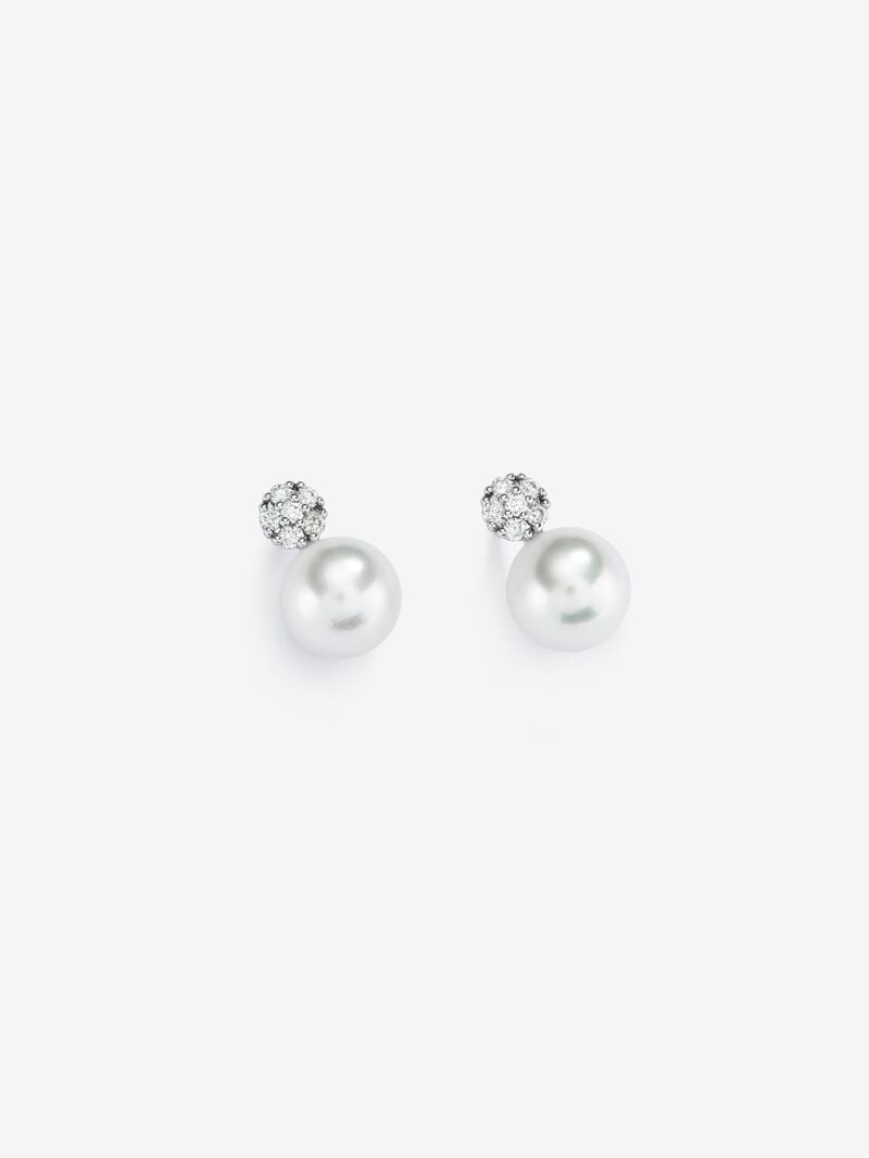 18k white gold earring with 9mm Australian pearl and diamond. image number 2